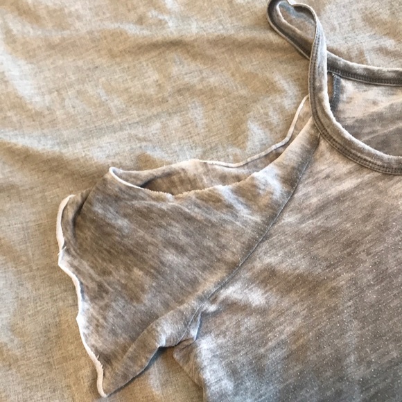 Express Tee - Picture 3 of 3